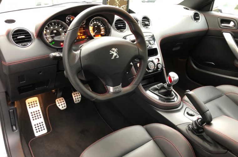 Peugeot RCZ R 270 cv vendu et importé par Gaillard Auto 4323
