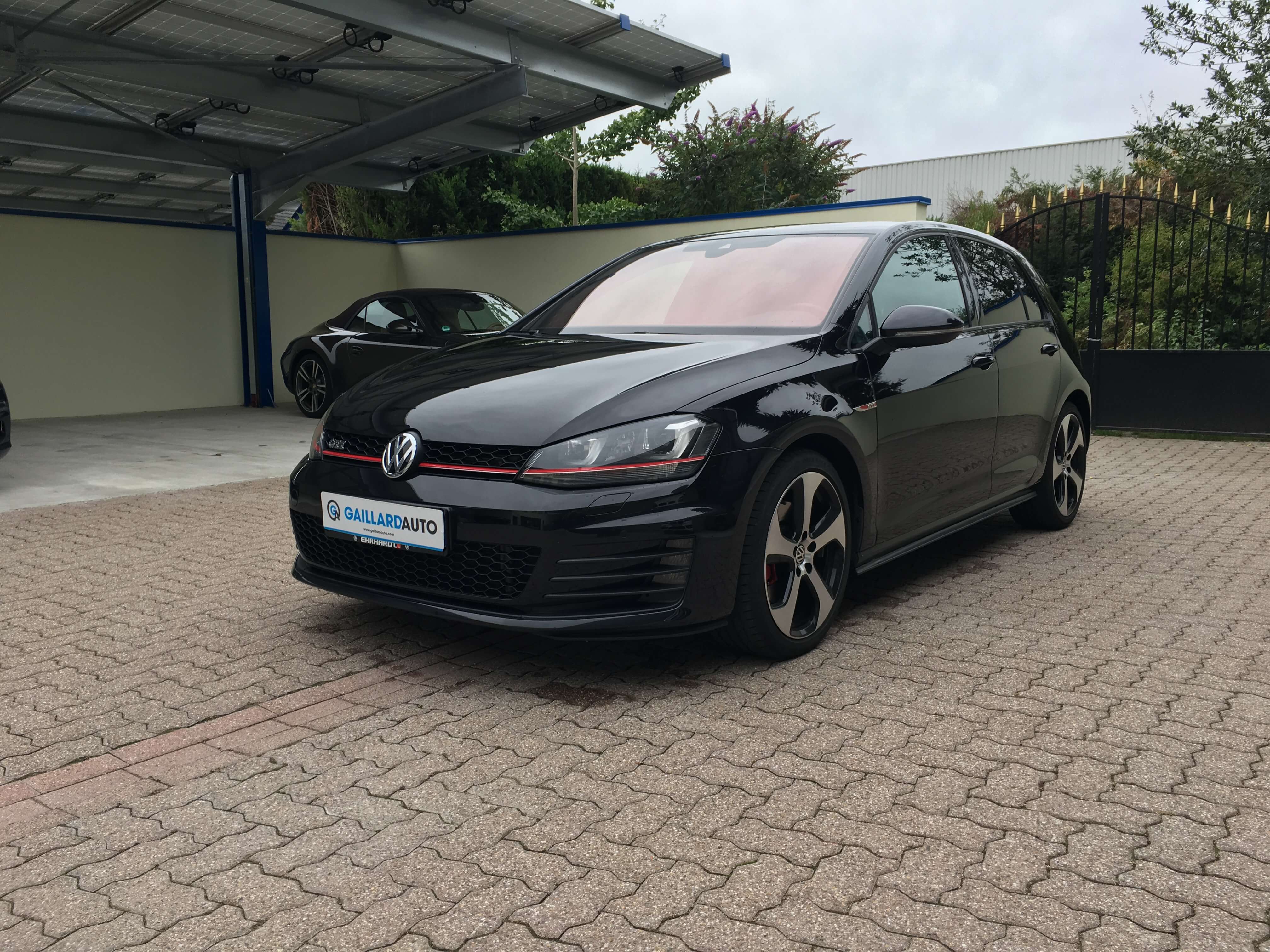 Volkswagen Golf VII GTI 220 CV vendu et importé par Gaillard Auto