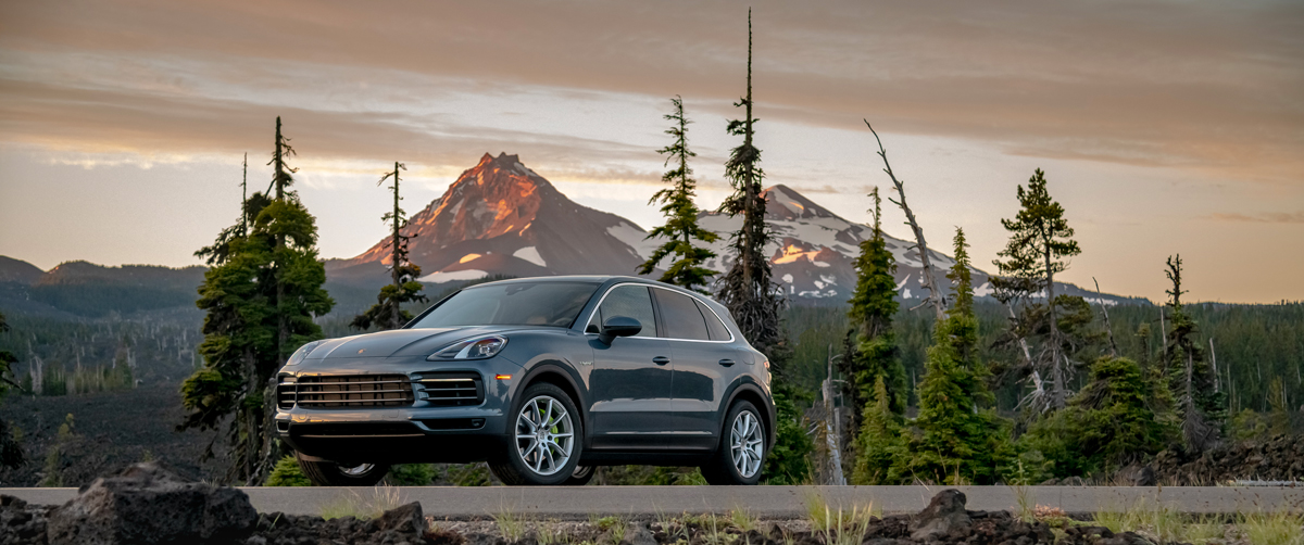 Cayenne E-Hybrid dans les grands espaces du Nord