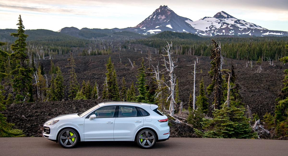 Porsche Cayenne Turbo S E-Hybrid dans les grands espaces du Nord