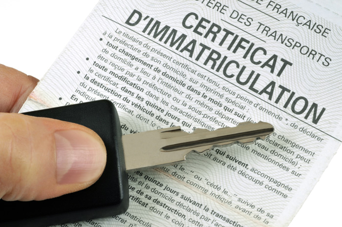 certificat d'immatriculation : document nécessaire pour être en règle
