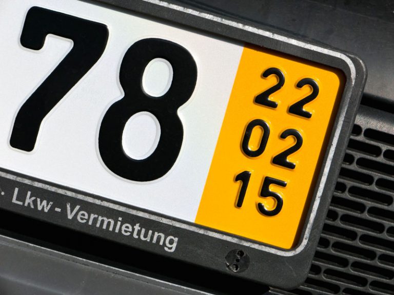 Plaques de transit allemandes que sont les plaques jaunes