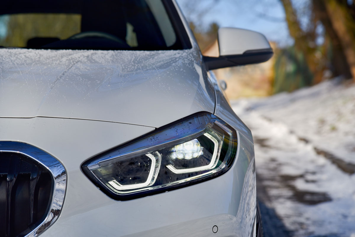 Avant d'une BMW 118i