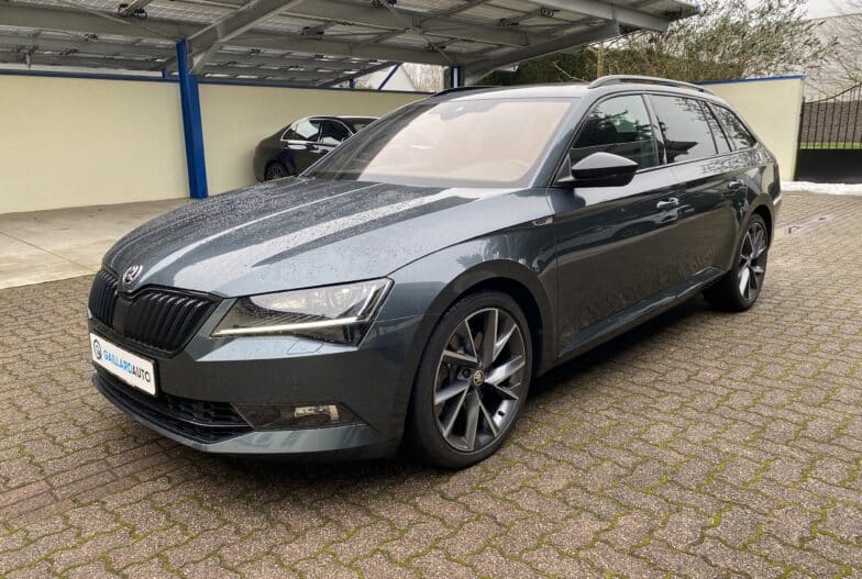 Import Skoda Superb Combi 4x4 Ambition de 04/2019 à 32.990€