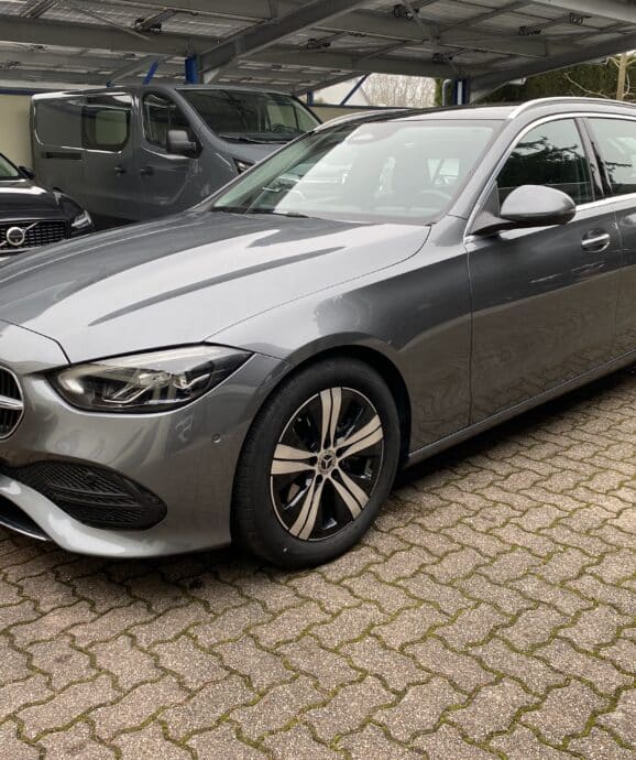 Importé Mercedes C 220d T Avantgarde 200cv de 01/2023 à 33.890€