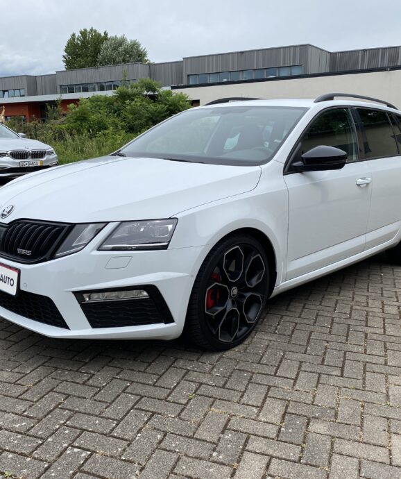 Importé Skoda Octavia Combi RS 245cv de 11/2018 à 19.380€