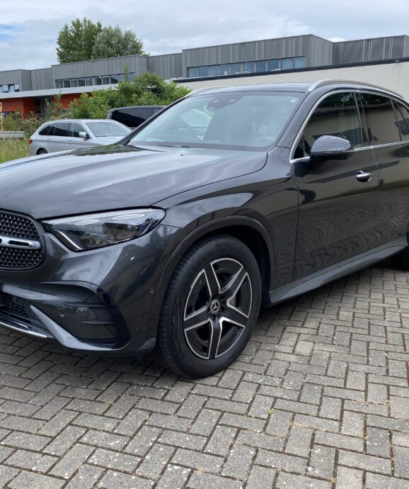Importé Mercedes GLC 220d 4 Matic AMG-Line 197cv de 10/2023 à 53.735€